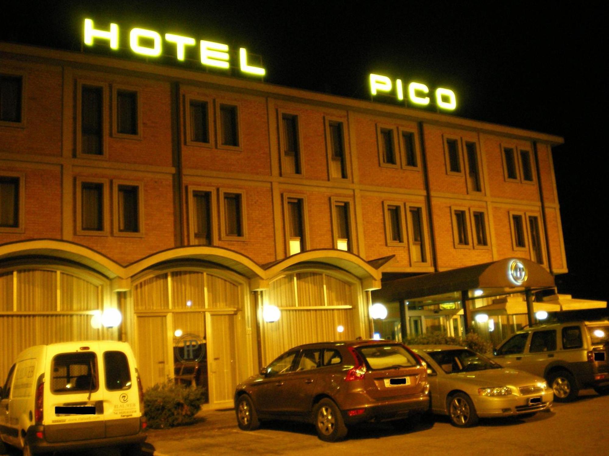 מירנדולה Hotel Pico מראה חיצוני תמונה