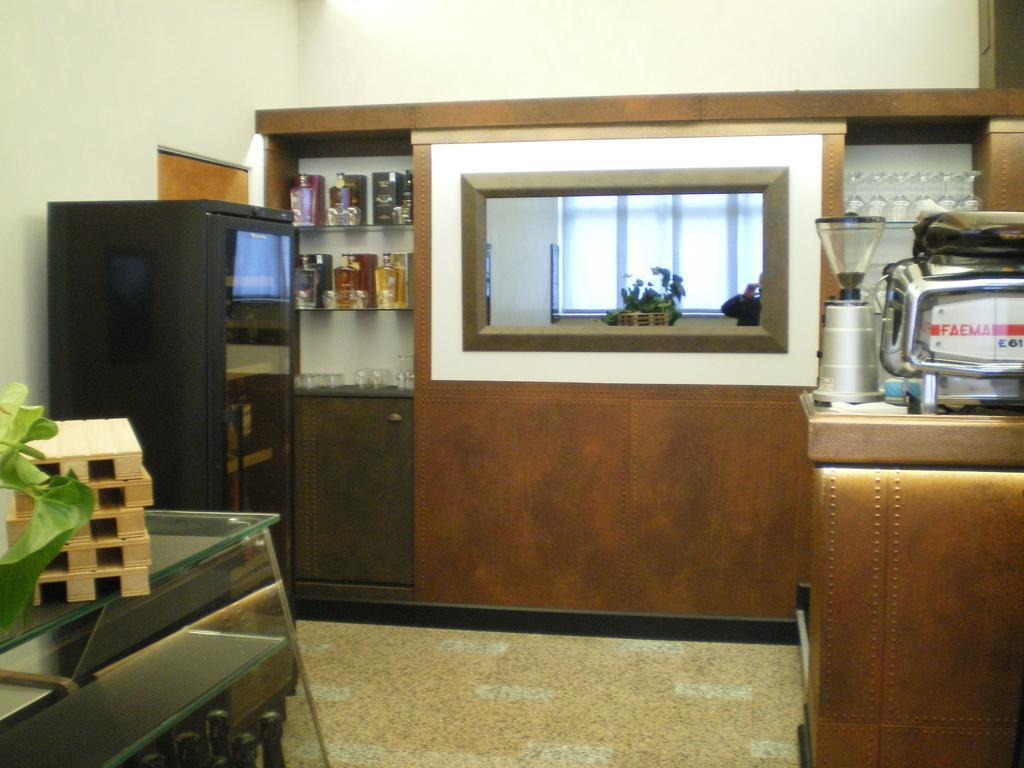 מירנדולה Hotel Pico מראה חיצוני תמונה