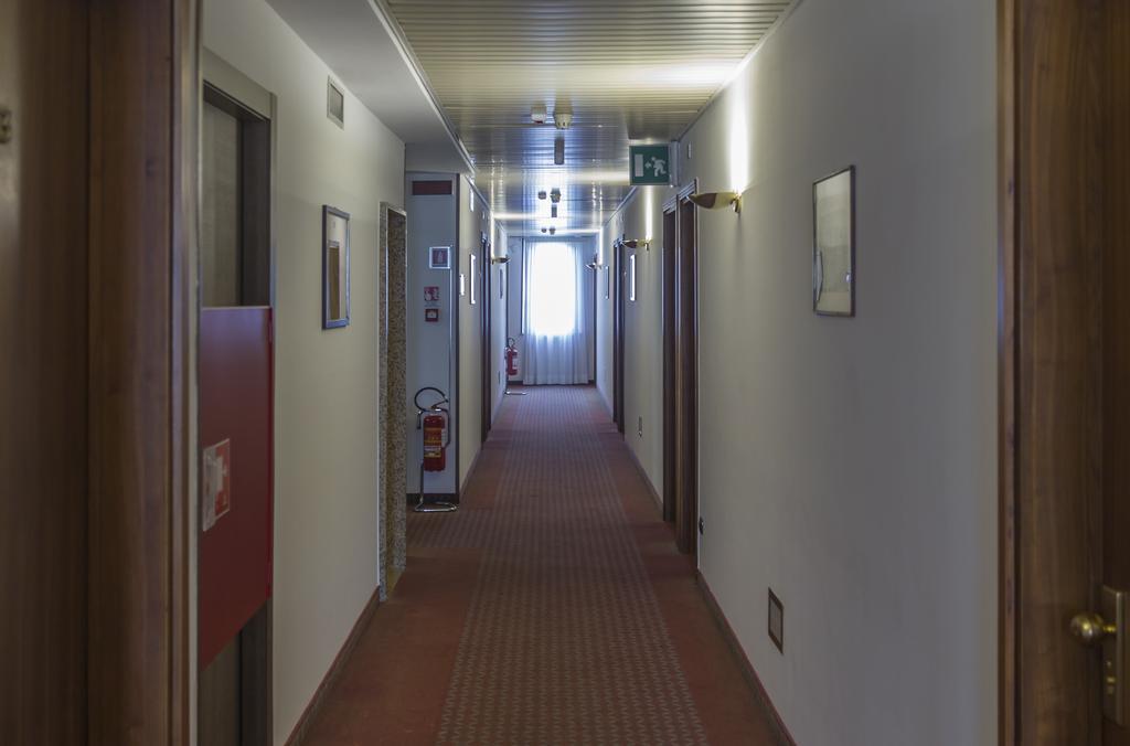מירנדולה Hotel Pico מראה חיצוני תמונה
